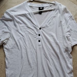 White 3 button casual shirt